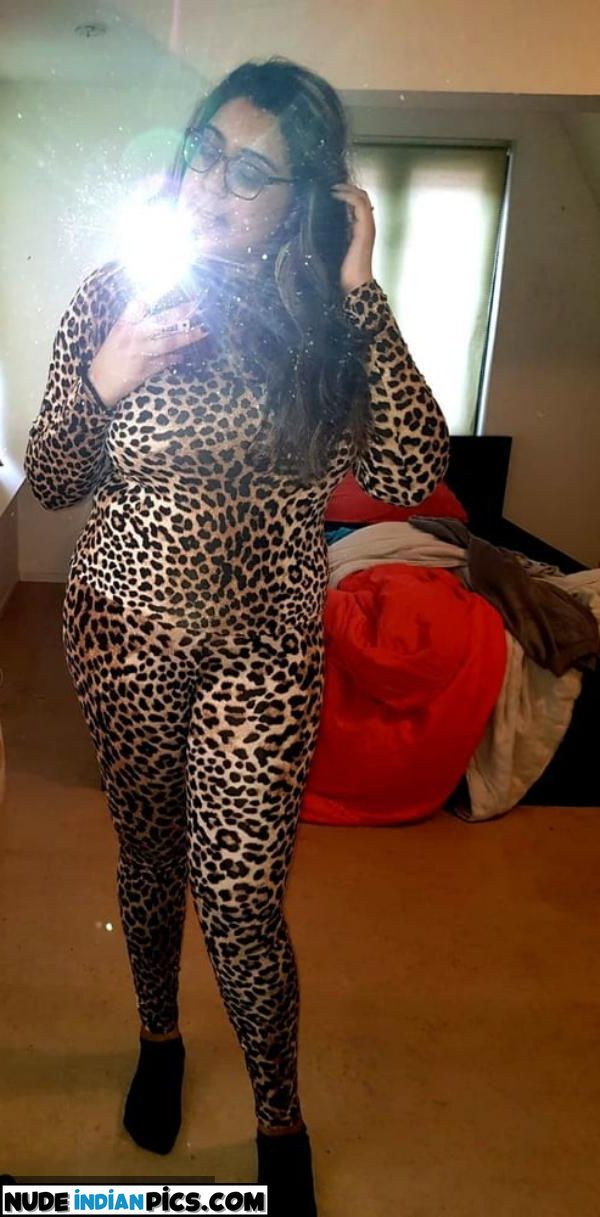 Nri Desi Sexy Self Nude Pics