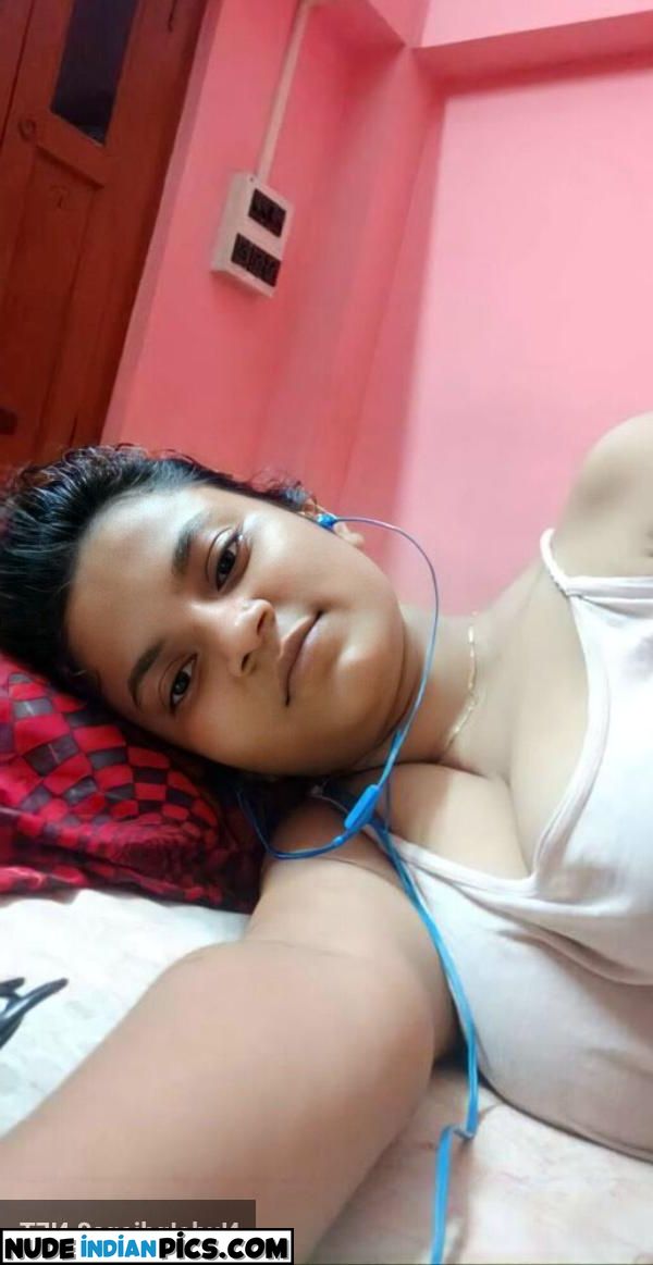 Preeti Singh Nude Images Of Sex Couple