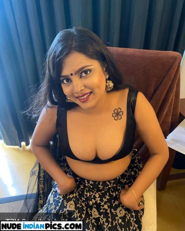 Ruchi Jain Desi Bada Lund Ki Photo