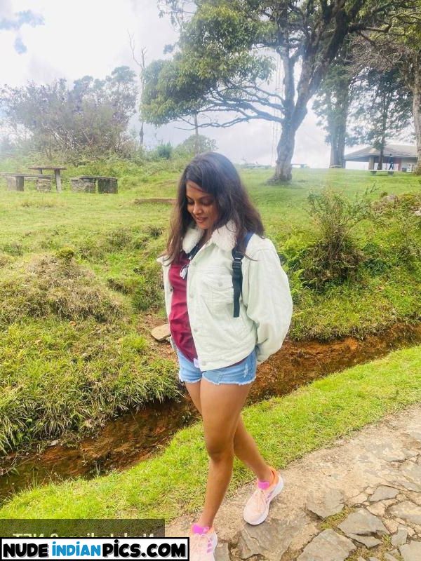 Ruchi Jain Desi Nude Aunty Images