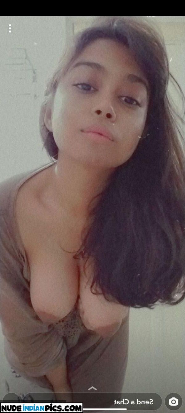 Sexy Desi Babe Big Vegina Image
