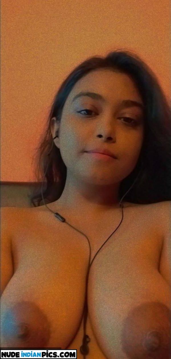 Sexy Desi Babe Boudi Naked Photo