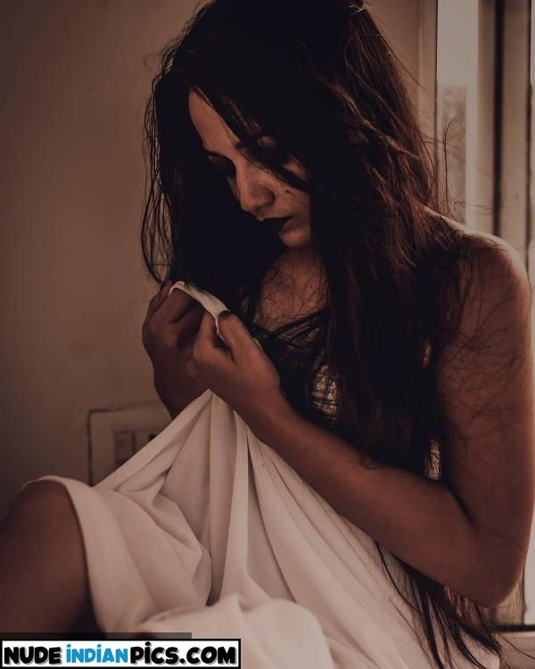 Task Creating A Nude Selfie Pics