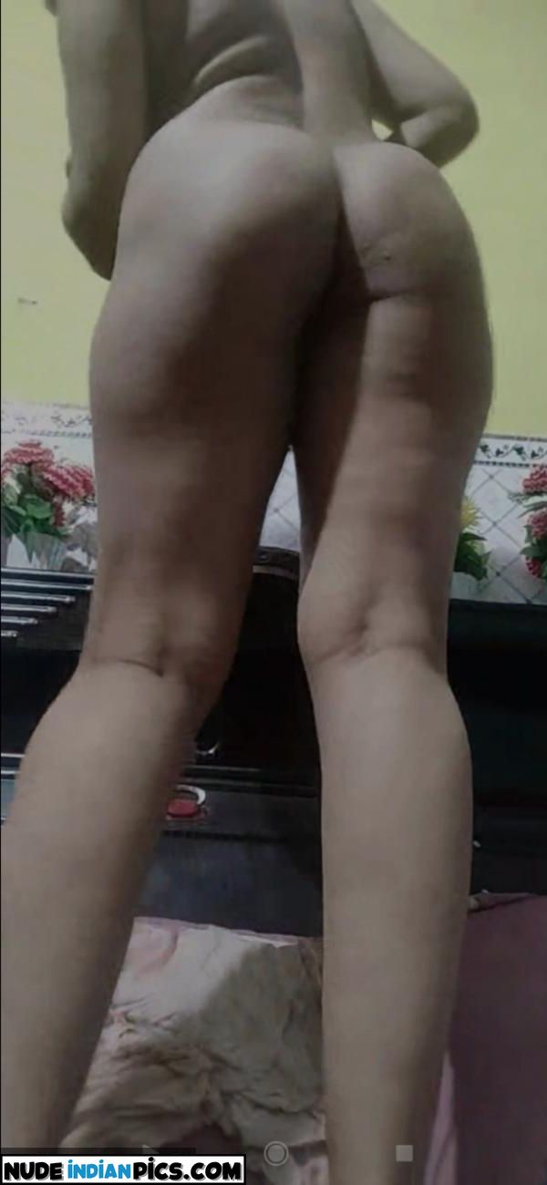 Unmarried Desi Full Hot Indian Naked Pic