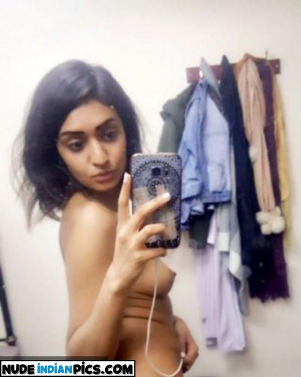 18 Indian Slim Desi Pussy Pic