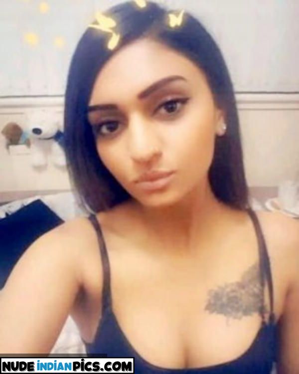 18 Indian Slim Desi Teen Sex Pics
