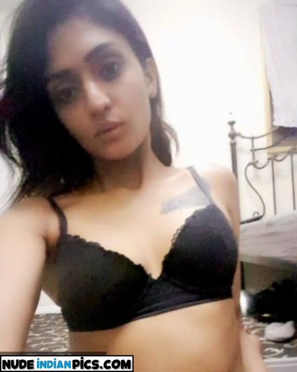 18 Indian Slim Nude Indian Model
