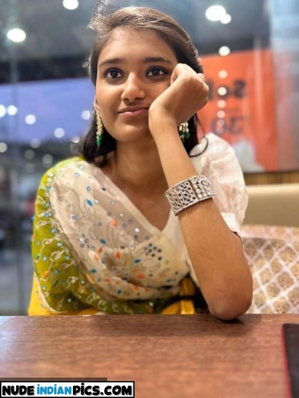18 Kaamwali Riya Xxx Photo Hind