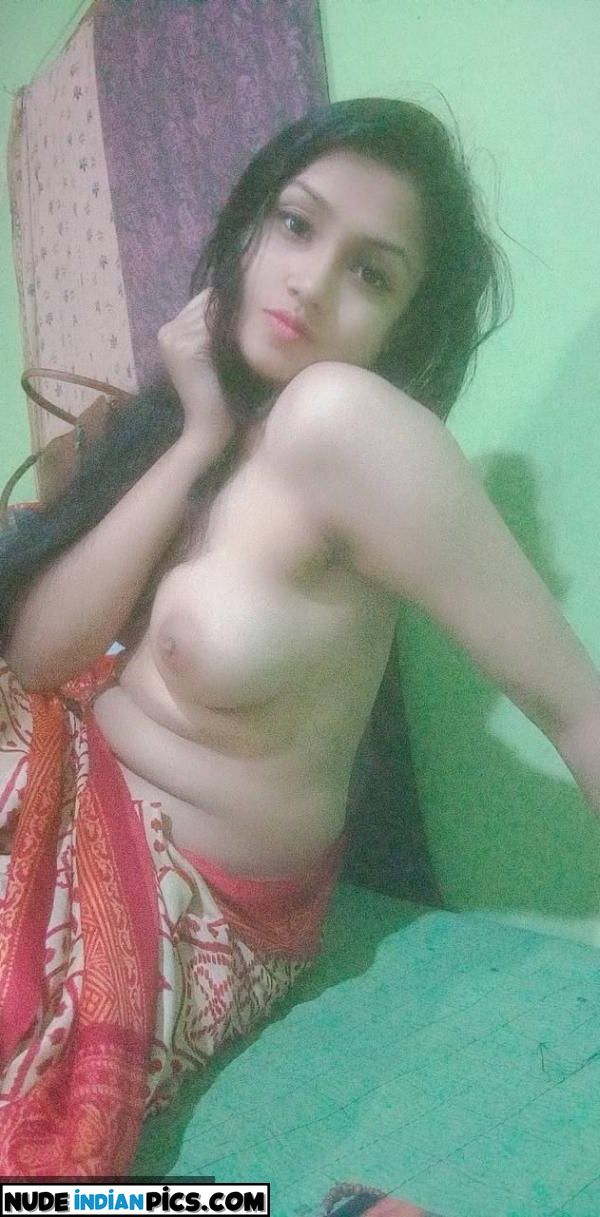 18 Kolkata Ki Mature Women Nude Selfies