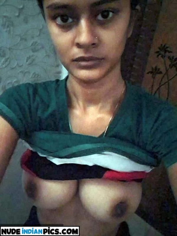 19yo Marathi Teen Desi Girl Nude Foto