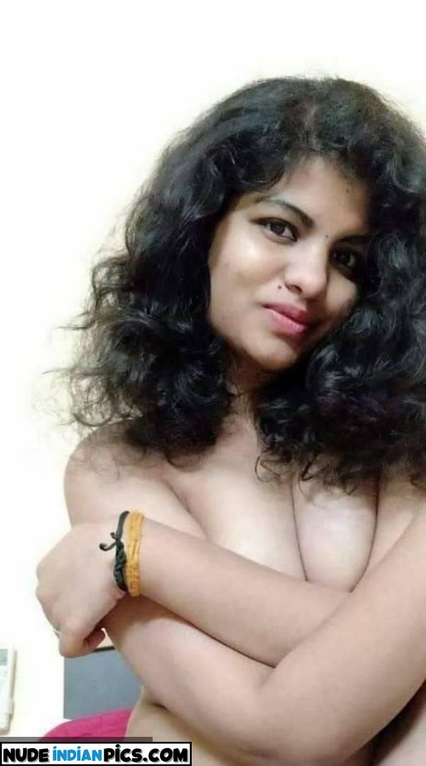 44 Sizzling Mallu Indian Girls Nude Pics