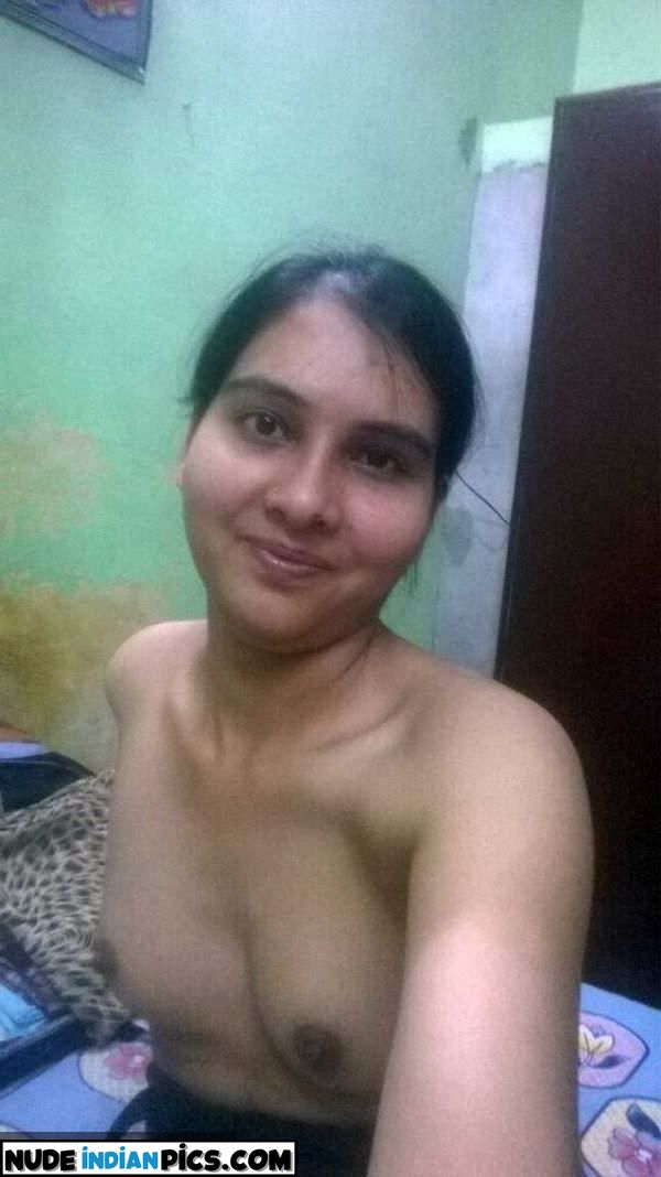 57 Kavita Tamil Anal Selfies