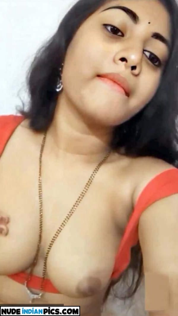 Aashna Bhabhi Ki Hottest Transgender Nude
