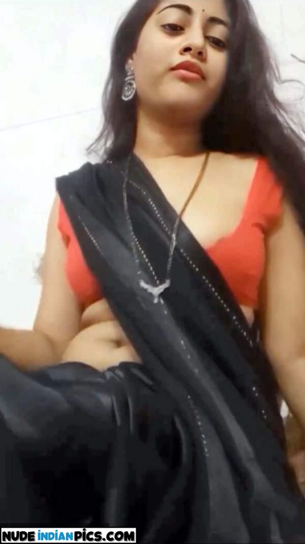 Aashna Bhabhi Ki Nude Cute Teens Pics