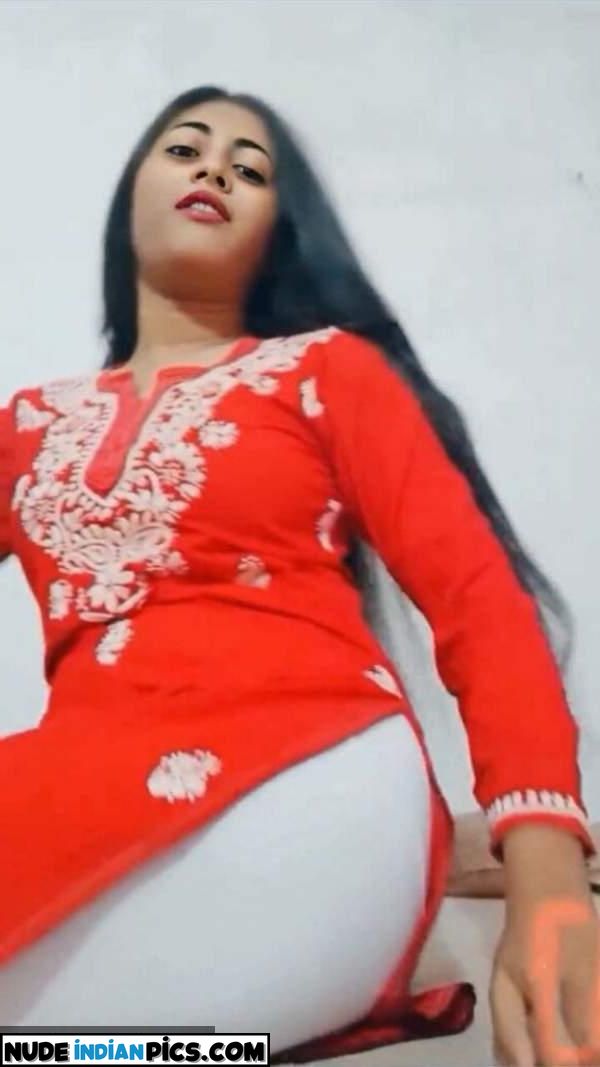 Aashna Bhabhi Ki Sexy Vagina Pics