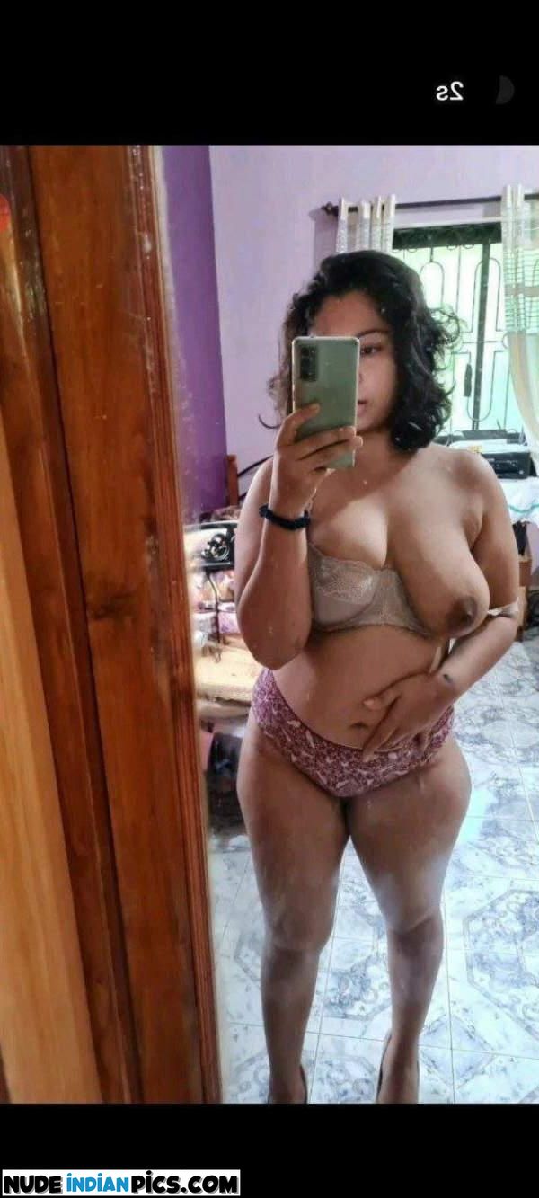 Ananyas Nude Indian Mallu Nude Photo