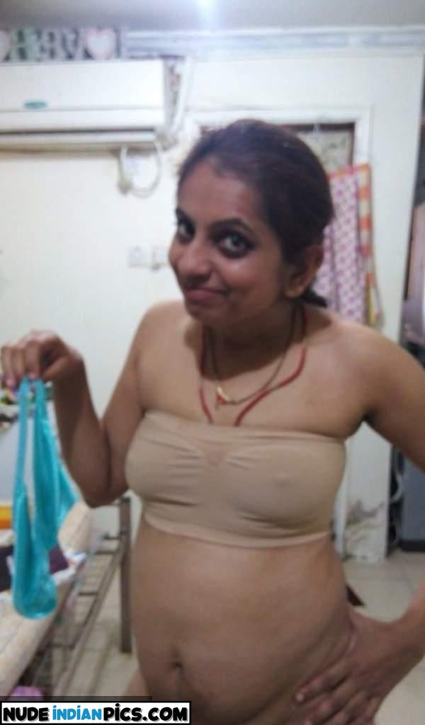Aunty Ananya Bhosale Bubble Butts Nude