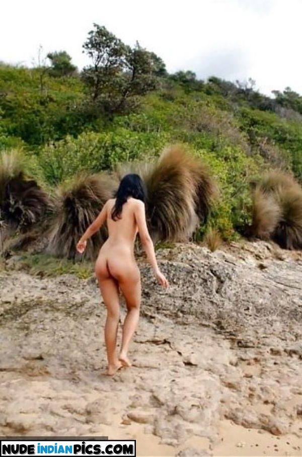 Ayushmana Singhs Sizzling Nangi Nangi Photo Nangi Nangi