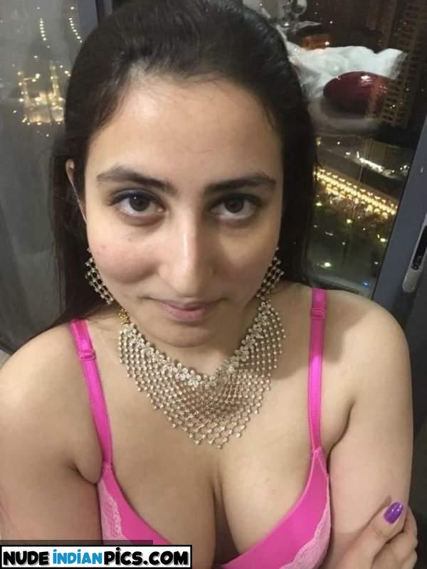 Bahenji Riaans Desi Heroine Ki Nangi Image