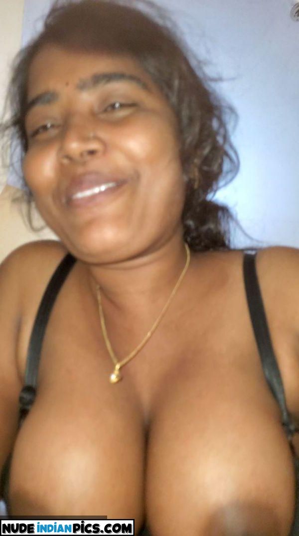 Begum Rukhsars Sensational Indian Female Naked