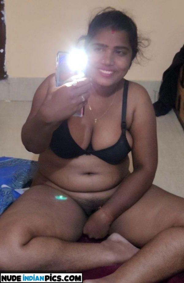 Begum Rukhsars Sensational Moms Tits Pic