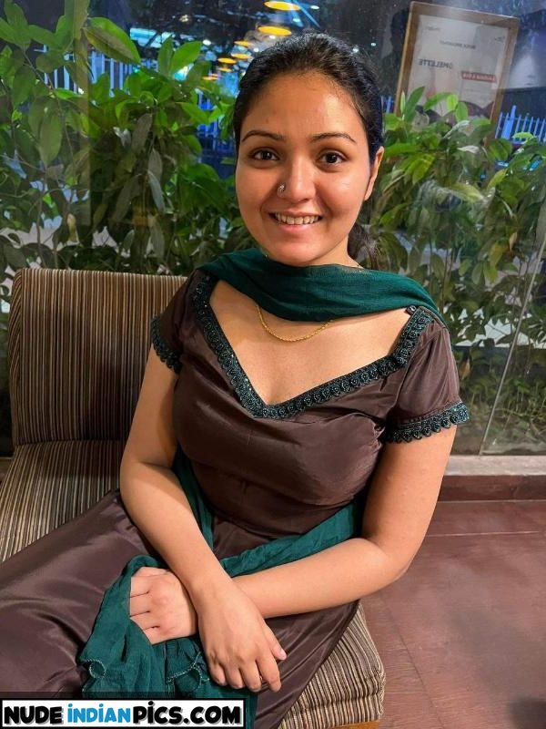 Bengali Bhabhi Priyanka Hot Chicks Nude Photos