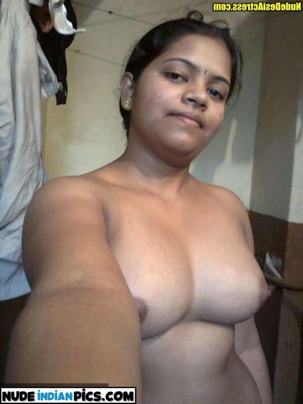 Bhabi Ayeshas Indian Real Pics Of Nude Women