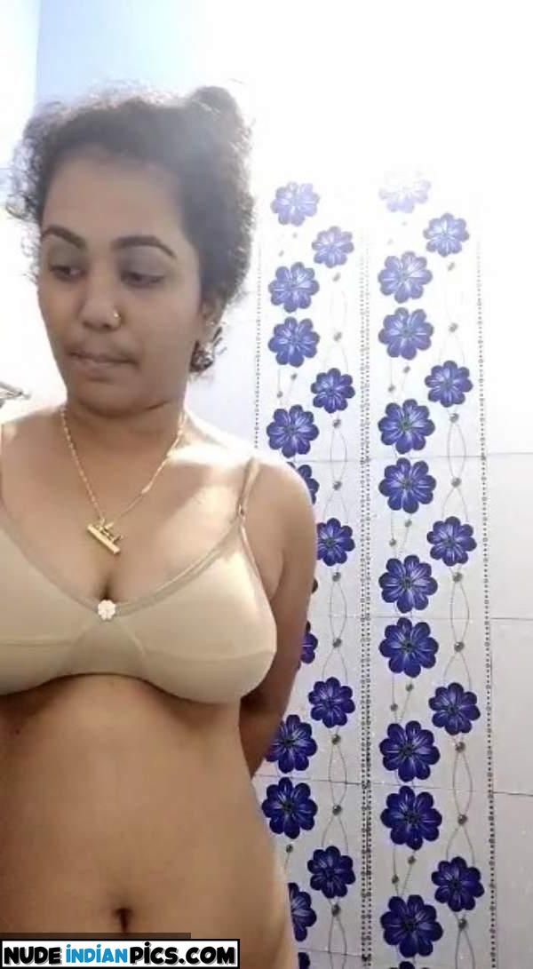Bhavani Kaurs Hairy Aunty Aunty Sex Photo