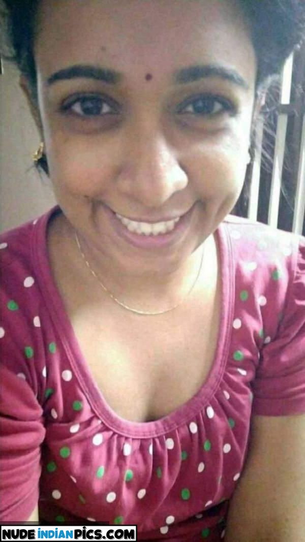 Bhavna Singhs Sultry Aadivasi Sex Photo