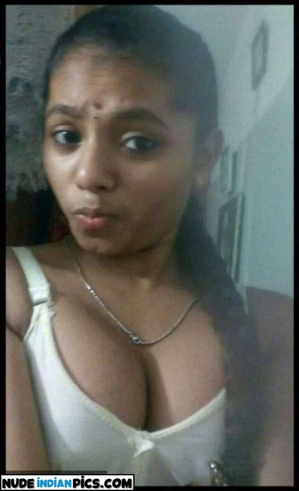 Bhavya Malayali Chammak Bbw Nude Selfie