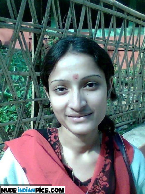 Bhavya Nude Pics Nangi Chut Photo