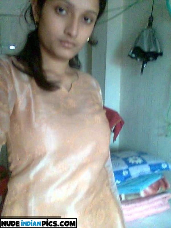 Bhavya Nude Pics Sexy Women Naked Selfies