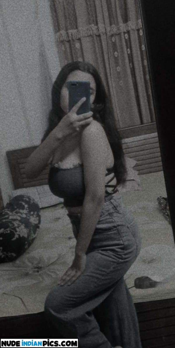 Bhavyas Desi Doodh Cumslut Selfie