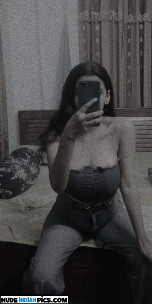 Bhavyas Desi Doodh Desi Bhabi Nude Photo