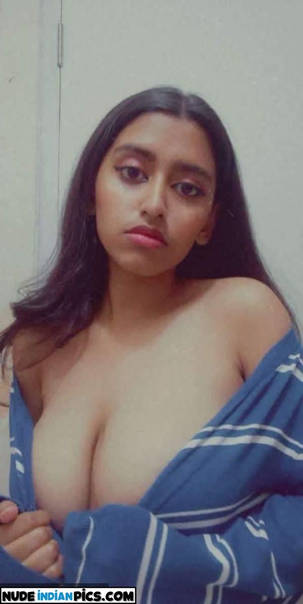 Bhavyas Desi Doodh Mallu Nude Sex
