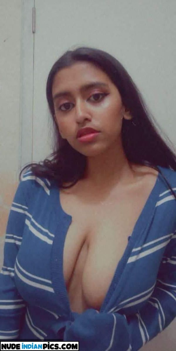 Bhavyas Desi Doodh Xxx Image Of Indian Girl