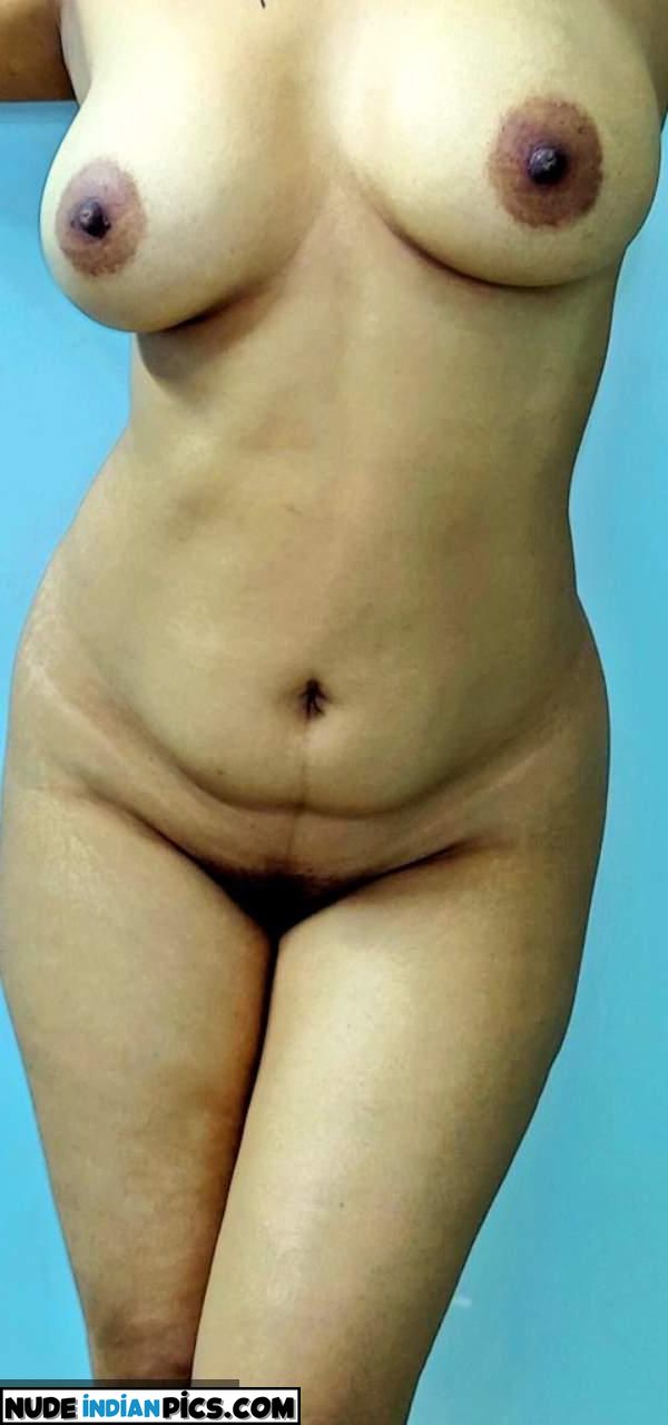 Bhojpuri Bhabhi Beauty First Time Nude Selfie