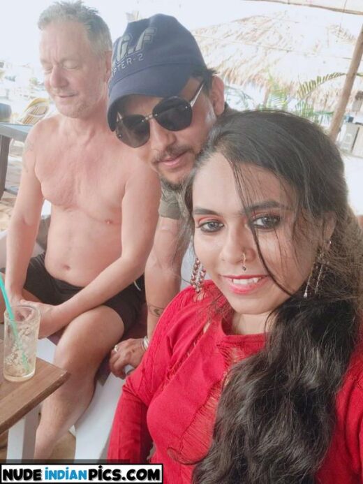 Bholi Bahu Kanishkas Aunty Xxx Hd Photo