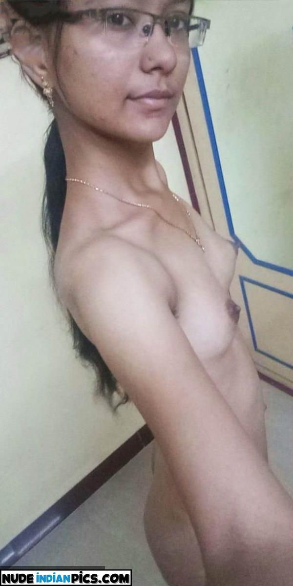 Bold Descriptive Hinglish Nudeselfiepics