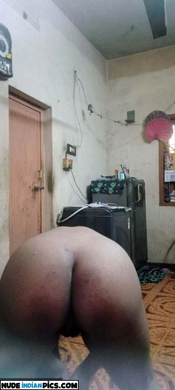 Bold Telugu Bhabhi Best Naked Selfie