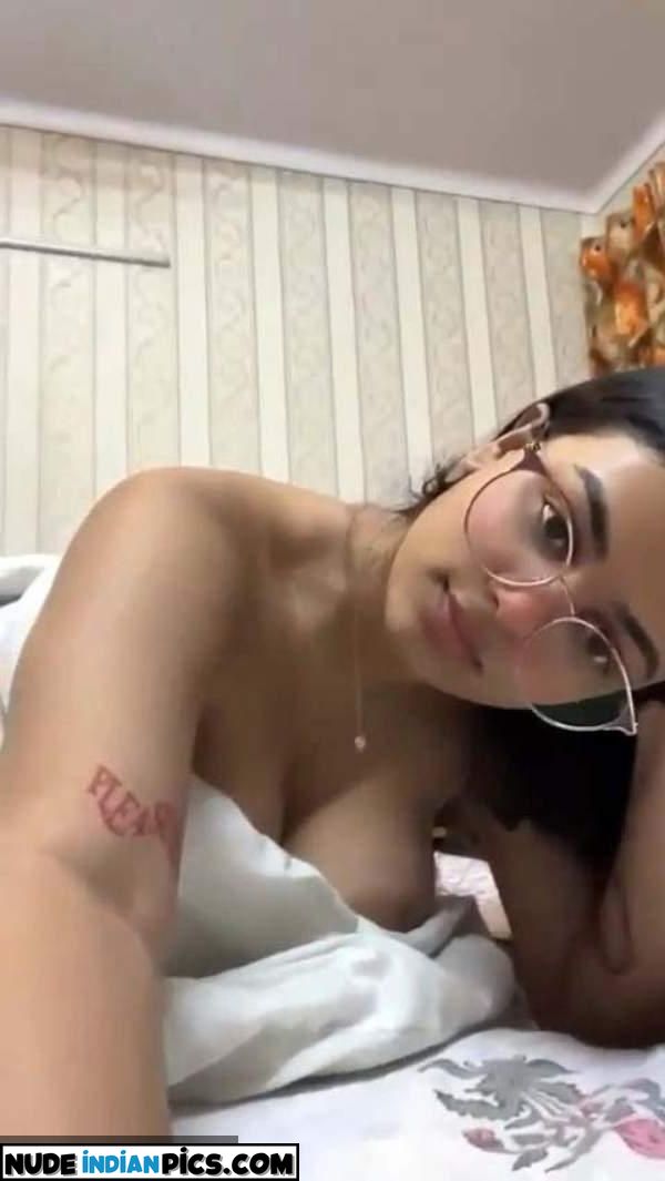 Busty Desi Model Antarwasnaphotos