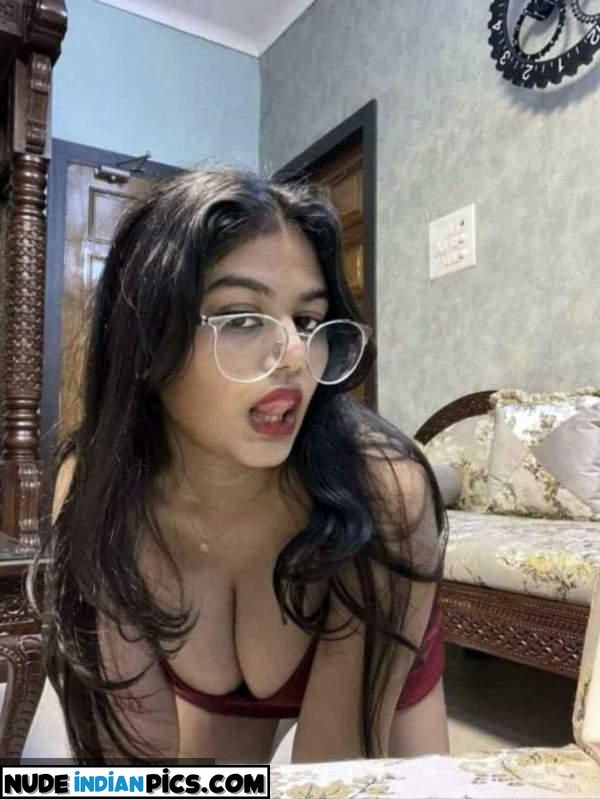 Busty Desi Model Celebrity Blowjob Scene