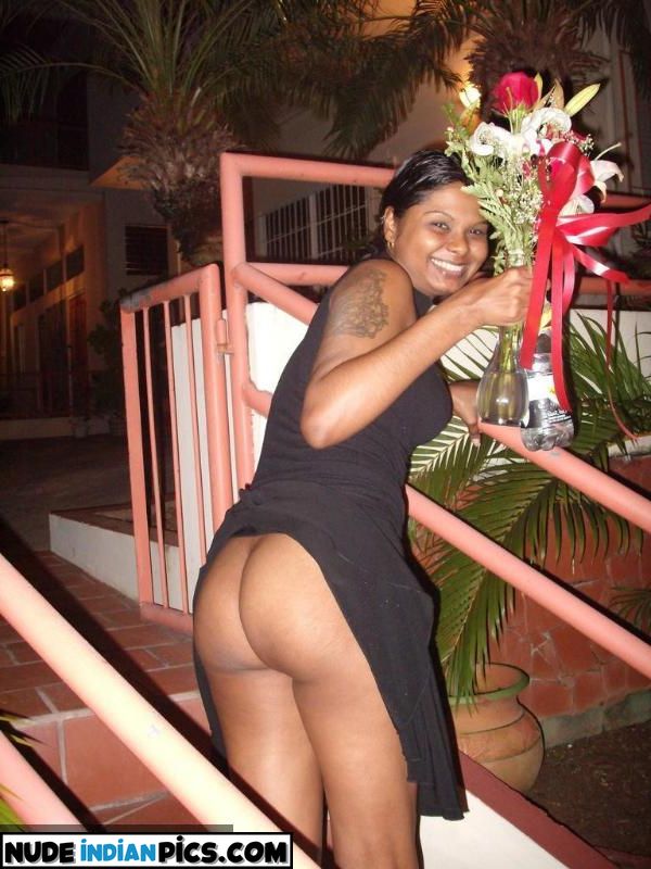 Chennai Girl Aaradhyas Romantic Porn Images