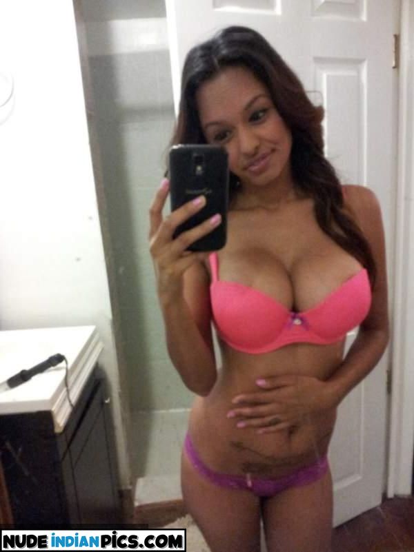 Desi Bhabhi Rohini Bengali Boudi Naked Pic