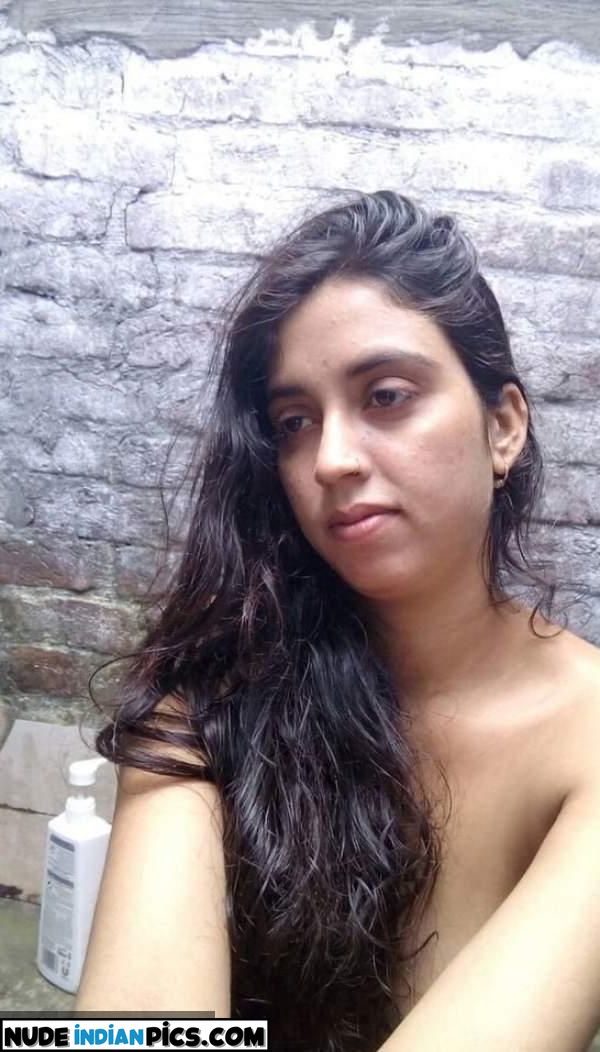Desi Bhabhi Rohini Hottest Nude Gallery