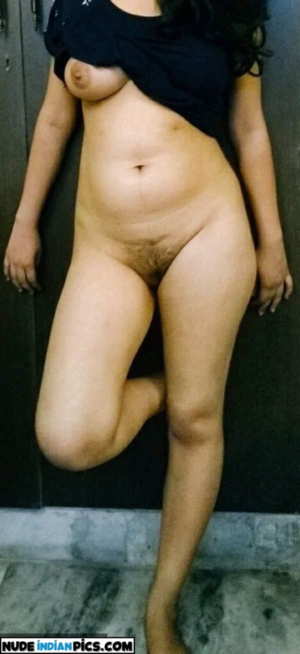 Desi Bombshell Riya Xxx Nude Indian Photo
