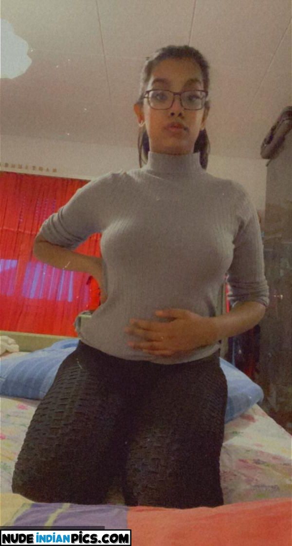 Desi College Ladki Nude Hot Sexy Pic