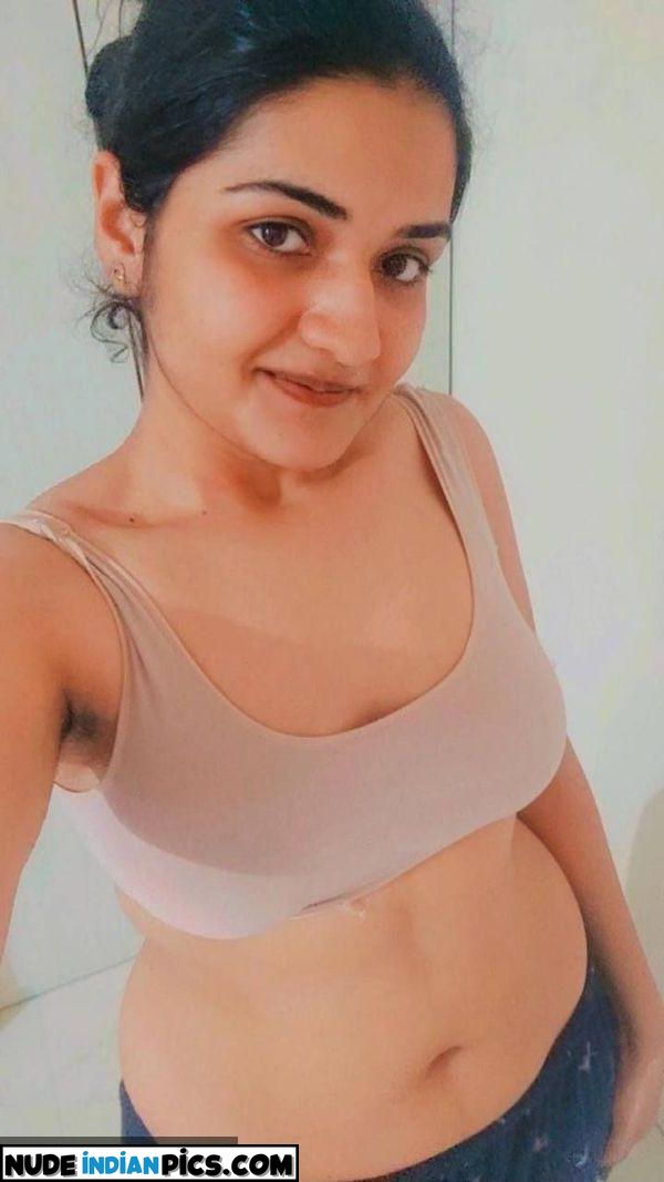 Desi Gudiya Aarti Hairy Nude Indian