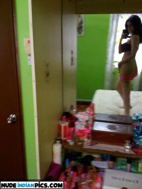 Desi Gudiya Aarti Mallu Breast Show