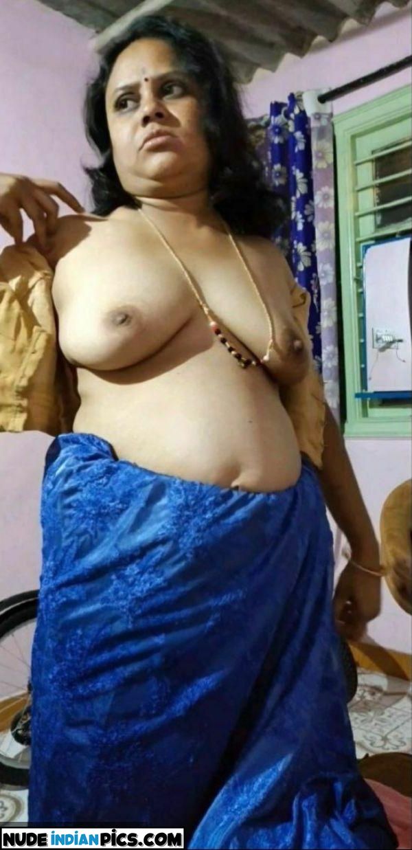 Desi Vamps Indian Wide Hips Nudes